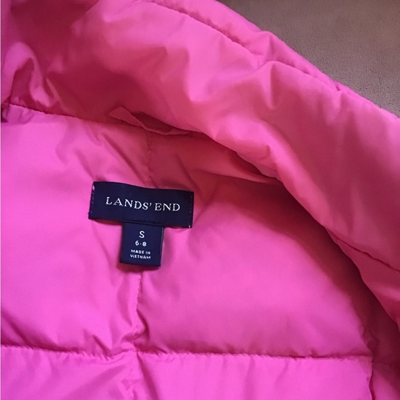 Lands’ End Puffer vest - Picture 2 of 2